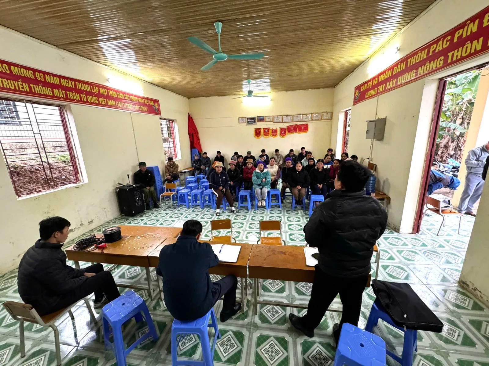 Phong Van hoa va Thong tin Huyen Ba Be – Tinh Bac Kan B