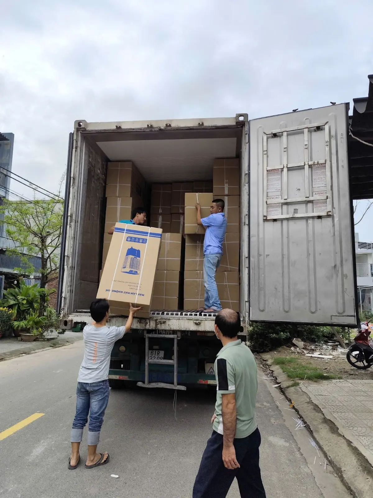 Quy Trinh Tiep Nhan Va Van Chuyen